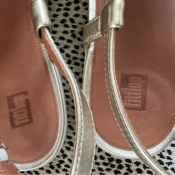 Fitflop Elegant Leaf-Embellished Sandals Size 9 - Picture 6 of 6